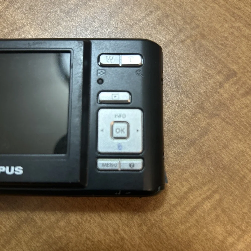 Olympus T-100 Digital Camera 12 Megapixel Black‎ Tested Battery Include See Desc